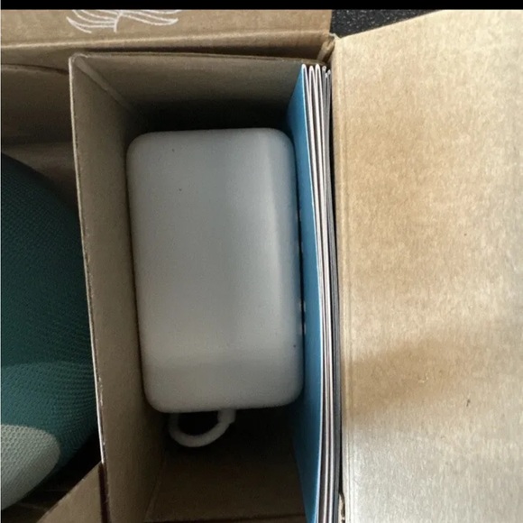 Amazon Echo Kids Dot with Alexa Owl (Brand NEW Factory Seal) SEE VIDEO!! - Picture 11 of 16